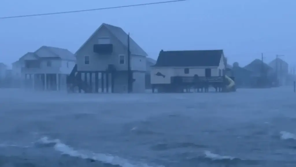 Hurricane Beryl making landfall on the Texas coast